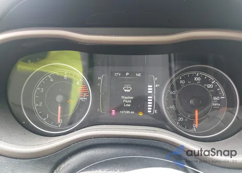 2016 Jeep Cherokee Latitude из США, поврежденный, VIN 1C4PJMCB7GW196879